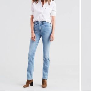 Levi’s 724 High Rise Straight Jeans